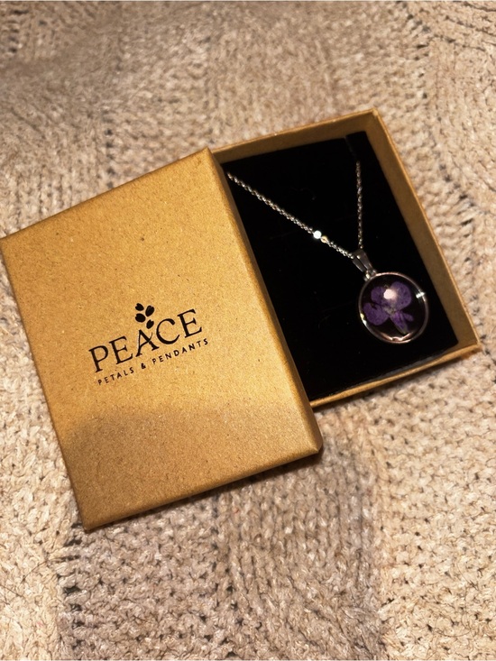 Peace Petals and Pendants Jewelry - Peace Petals Pressed Purple Flower Silver Chain Round Pendant Necklace